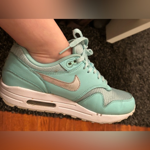 Nike air size 7 - Picture 15 of 16